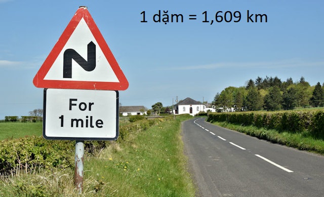 1 dặm bằng bao nhiêu km
